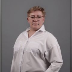 Новокрещенова Елена